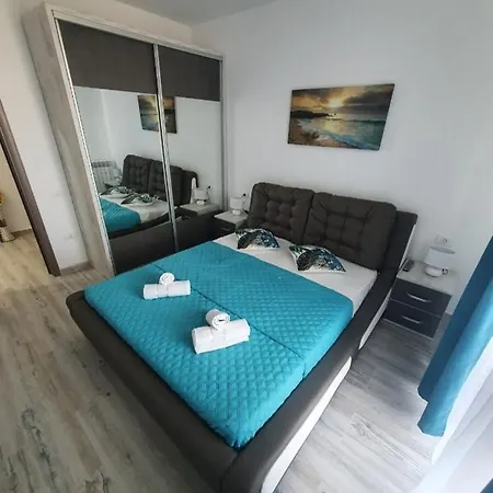 Apartment Amira *