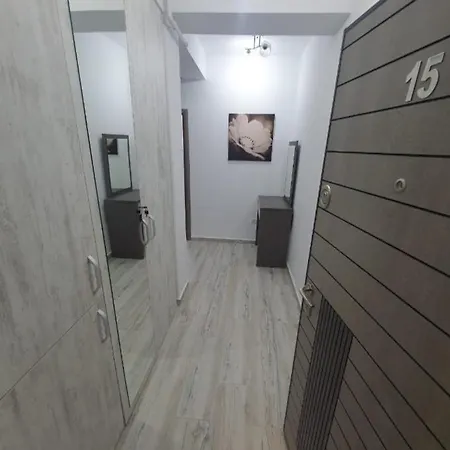 Amira Apartment *
