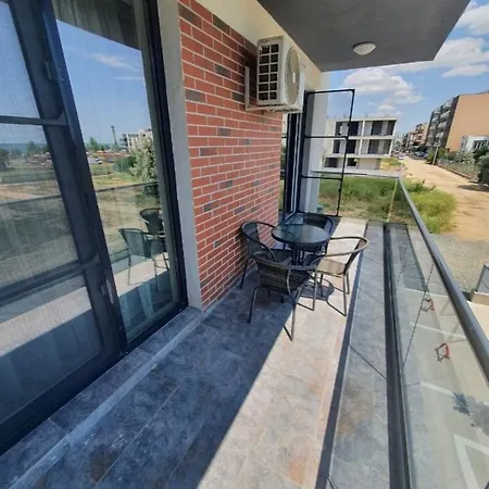 Amira Apartment